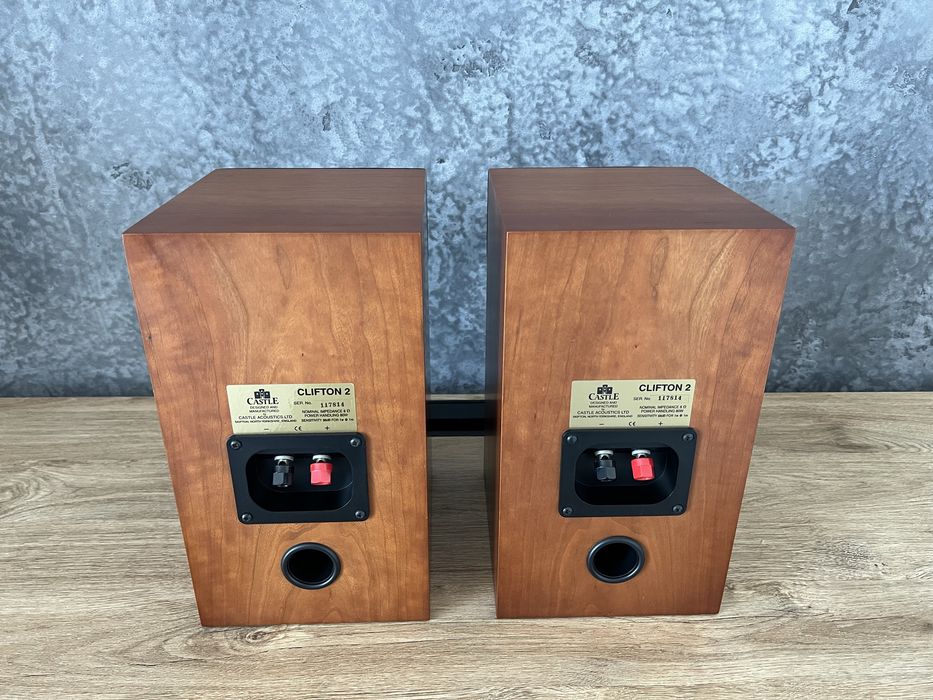 Акустическая система Castle Clifton 2 ( полочники, Англия)