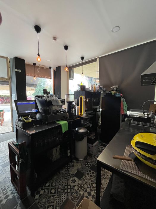 Trespasse de Café Bar Equipado em Campo Alegre Porto