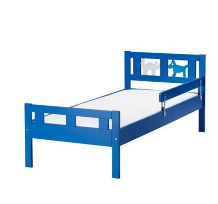 Estrutura de cama de criança c/estrado ripas, azul + cochão (IKEA)