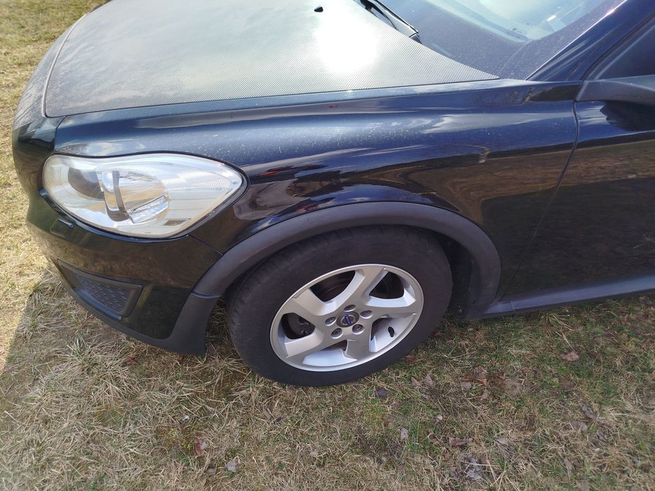 Volvo C30 Blotnik Lewy Kod 019-26