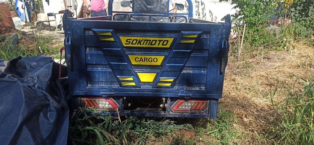 Продам Електротрицикл вантажний (гібридний) sokmoto cargo 1.6