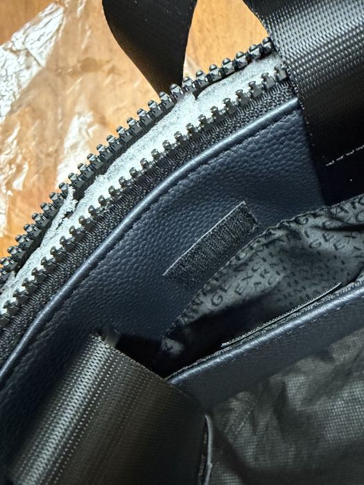 Продаю новую мужскую сумку ARMANI