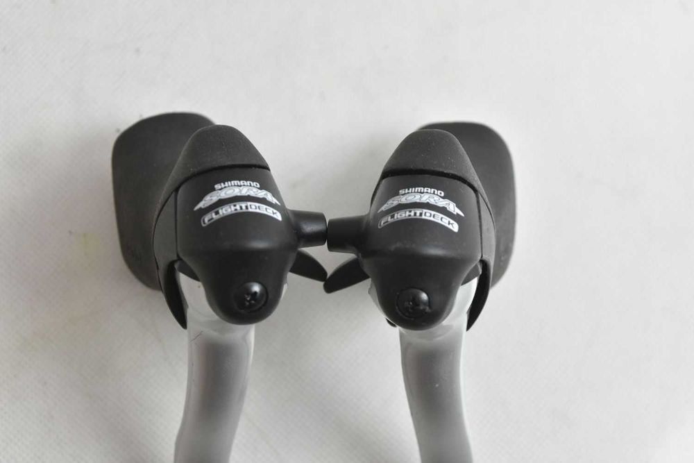 NIEUŻYWANE klamkomanetki SHIMANO SORA st-3300 !  2x8 !