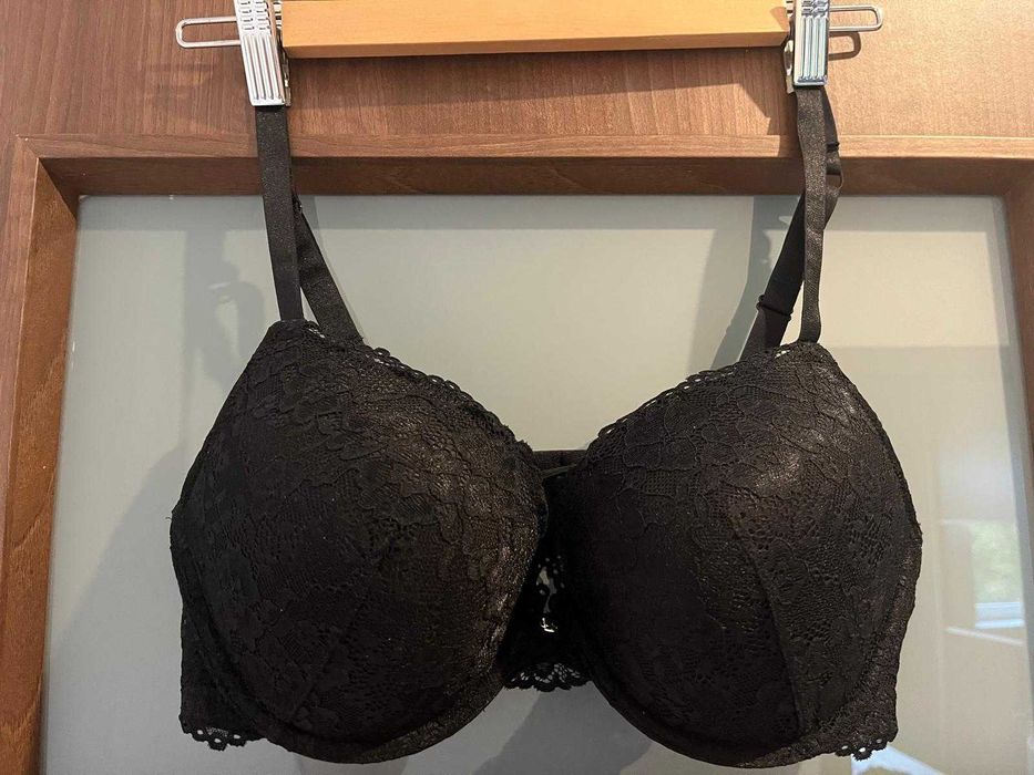 Biustonosz Push-up H and M 80D - nowy