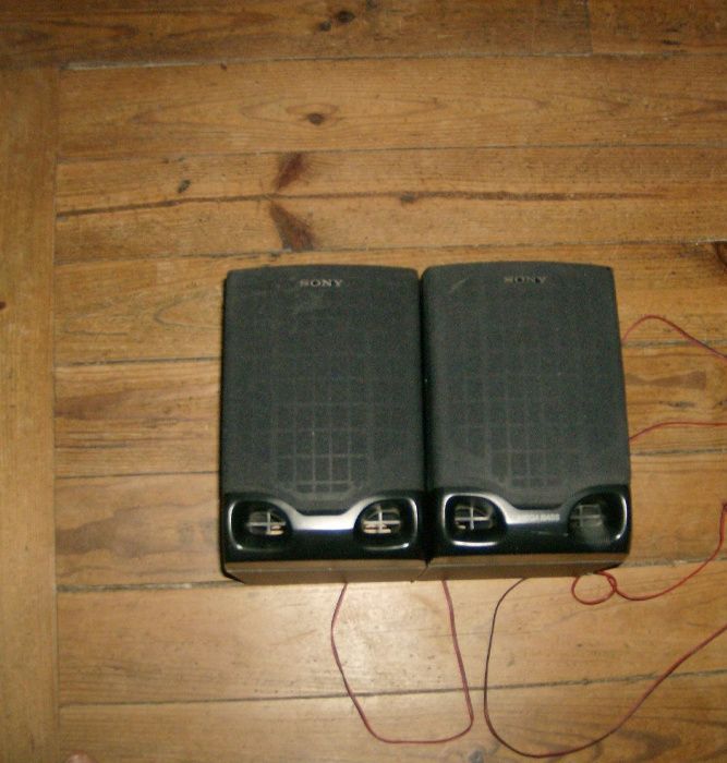 Par de colunas Sony Mega Bass