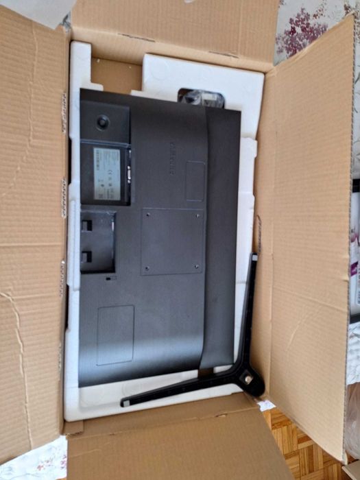 Monitor SAMSUNG 24'' - Full HD - USADO 1 ano, valor worten 155,99€