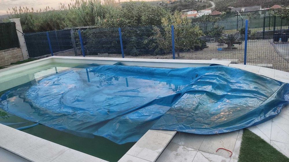 Capa piscina em lona