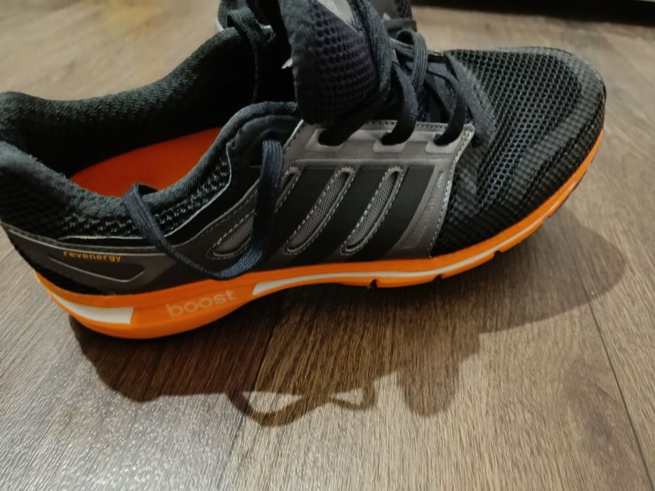 Кросівки Adidas чоловік,підліток