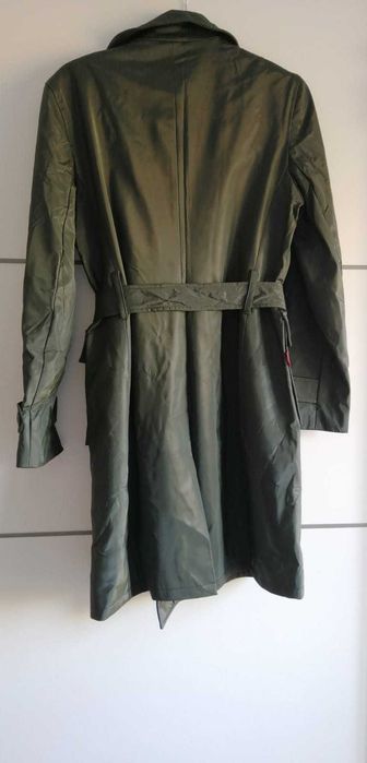 Casaco gabardina comprido