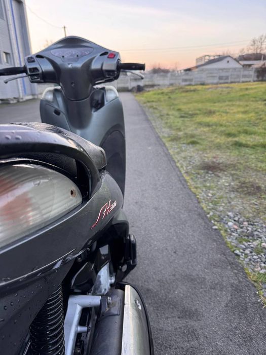 Продам Хонда sh-300