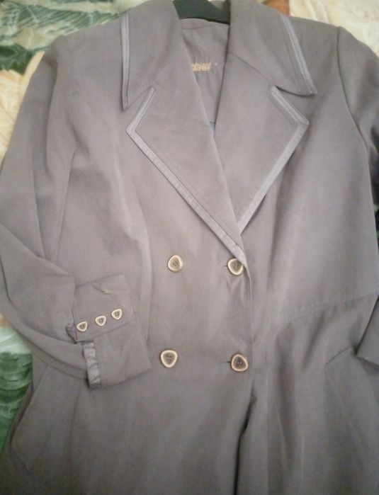 Продам плащ стан нового ціна договірна