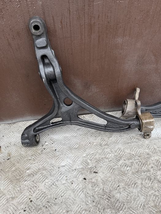 Рычаг передний Mercedes ml w164 год 07 мерседес мл 164