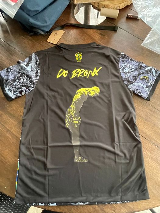 Camisola Brasil x UFC "Do Bronx" Nike Dri-fit edição especial