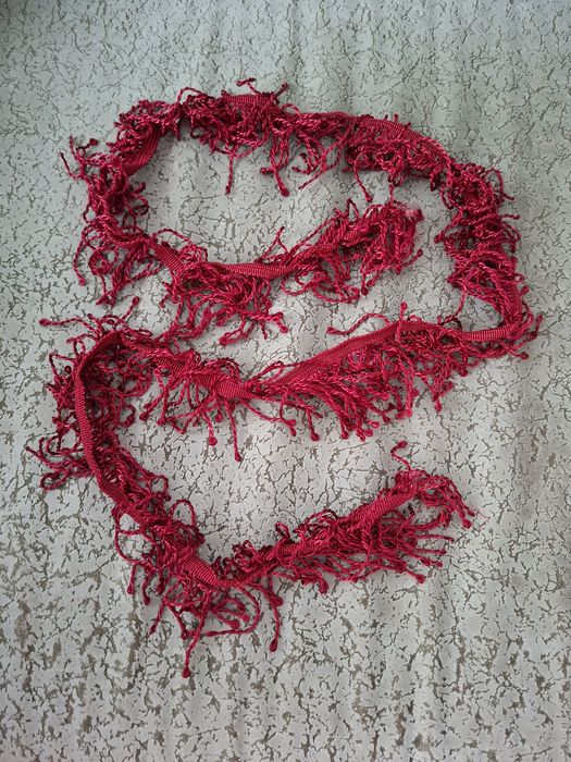 Бахрома, отрез 1,45 м за 30 грн, бордо