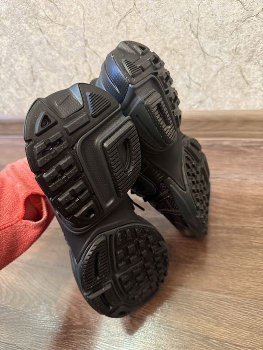 Кросівки Nike V2K run black оригінал