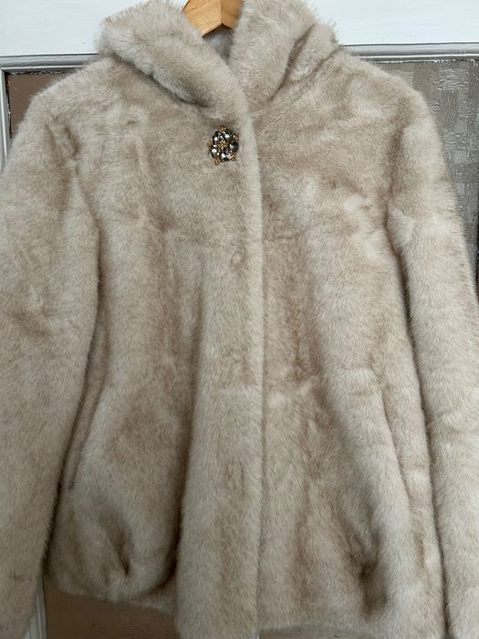 Шубка  жіноча нова
