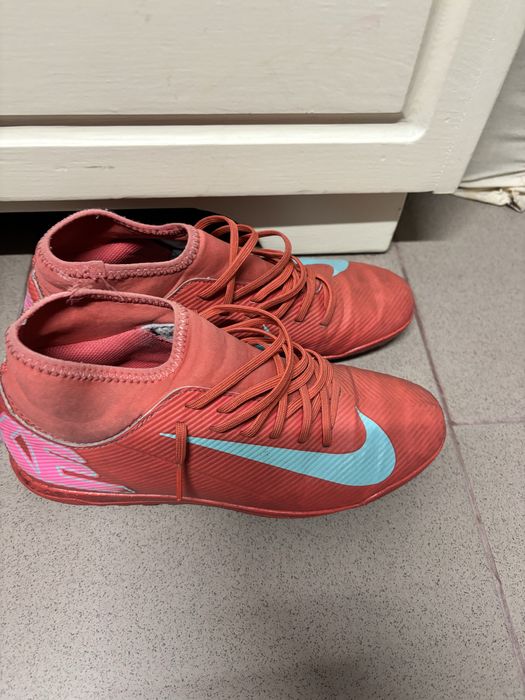 Turfy Nike r. 40.5