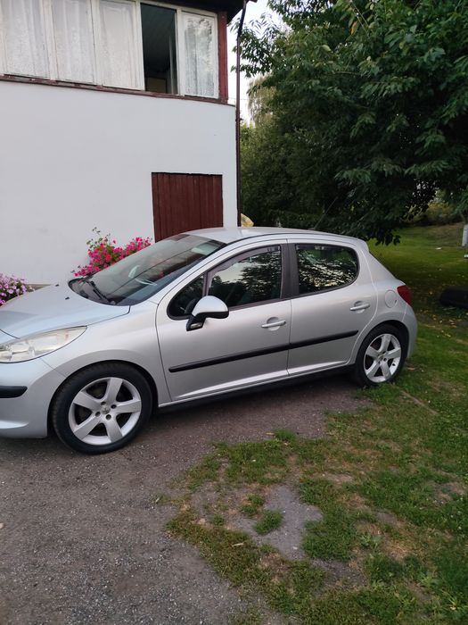 Peugeot 207 1.4 benzyna