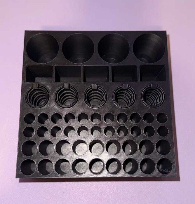 Organizer na baterie druk 3D