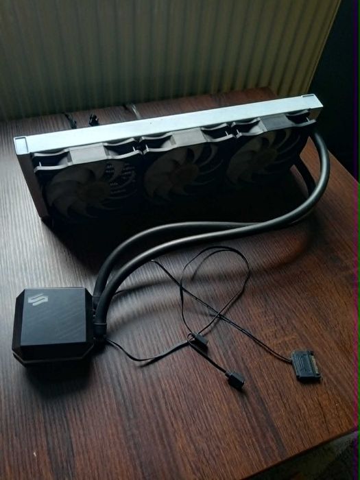 Chłodzenie Wodne Navis 360mm + 3 dodatkowe wentylatory