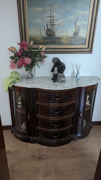 Movel de entrada em madeira e mármore