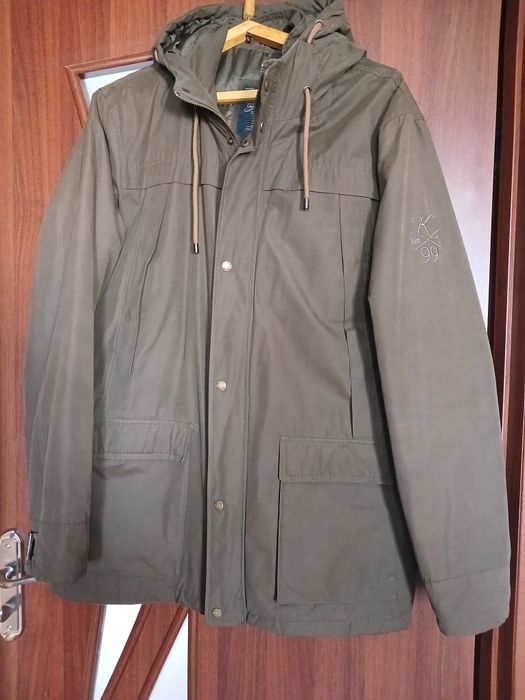 Курточка чоловіча