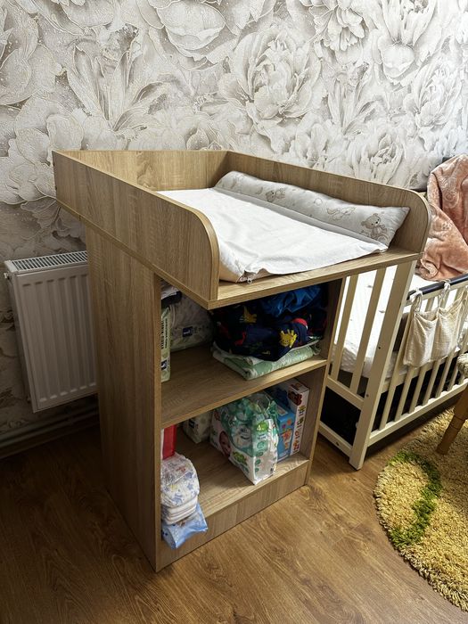 Сповивальний столик