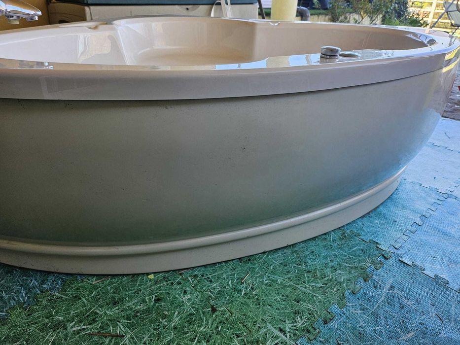 Banheira de hidromassagem