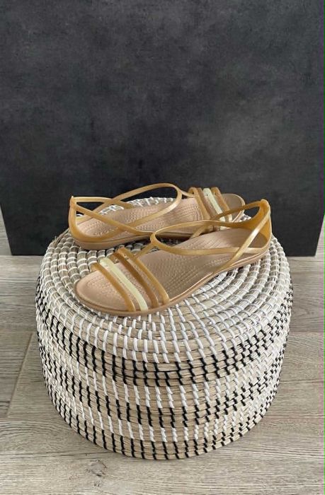 Crocs sandały Isabella Sandal Bronze W8 38/39