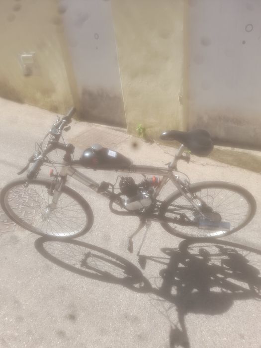 Bicileta shimano de alumínio com motor auxiliar 39cc