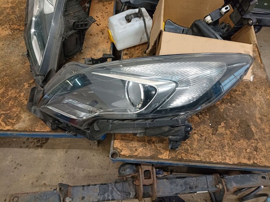 OPEL ZAFIRA C LAMPA LEWA PRZEDNIA UK