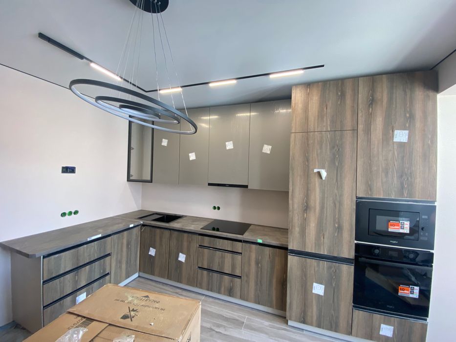 Монтаж та зборка кухні
