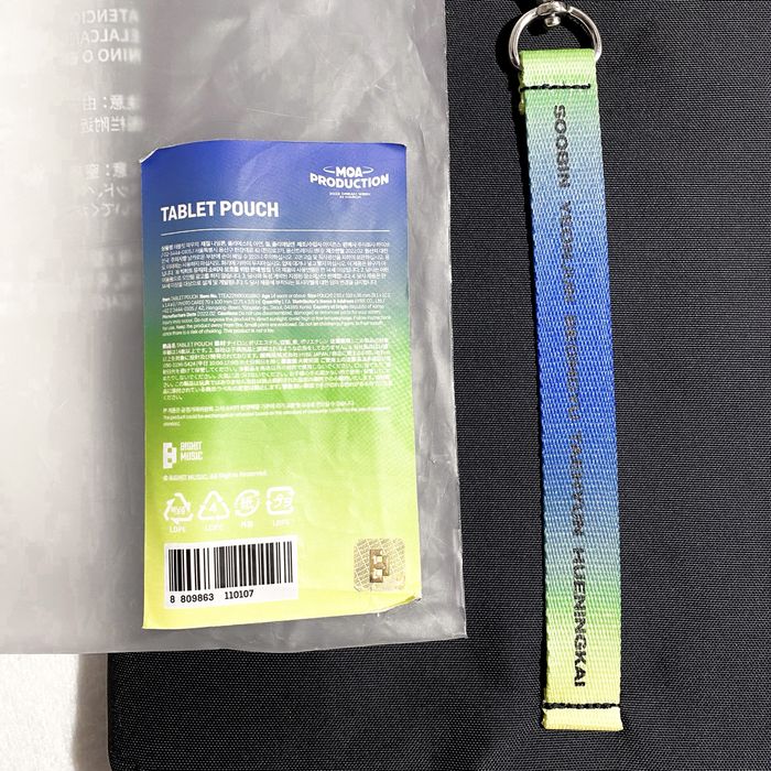 Bolsa Tablet Merch TXT (Portes Incluídos)