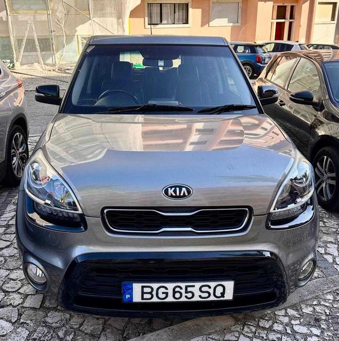 Kia Soul 1.6 CRDi Automático diesel 2014, Volante à Direita, Matrícula Portuguesa