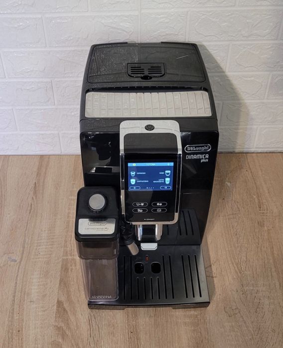 Кавомашина DeLonghi Dinamica Plus