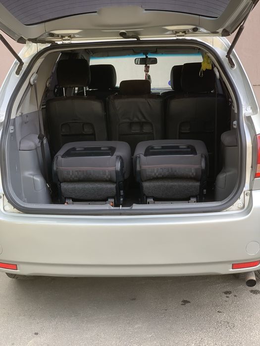 Тойота Авенсіс Версо / Toyota Avensis Verso