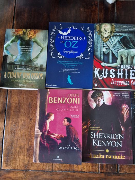 Livros do mundo de fantasia, vários autores