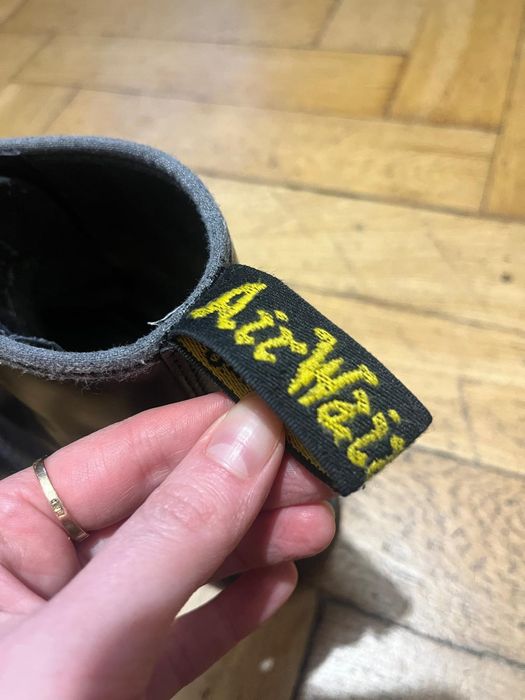 Czarne glany skórzane Dr. Martens martensy 38