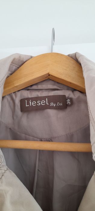 Liesel plaszcz rozmiar 36