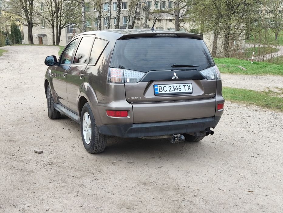 Продам Мінсубіші Аутлендер