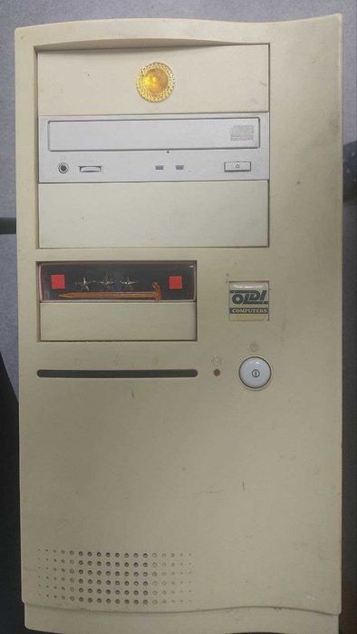 Компьютер ретро Celeron Windows XP HDD 40Gb IDE