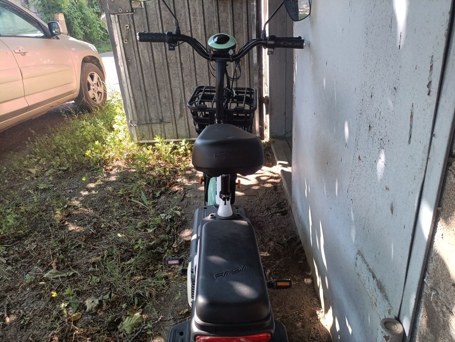 Мініелектроскутер