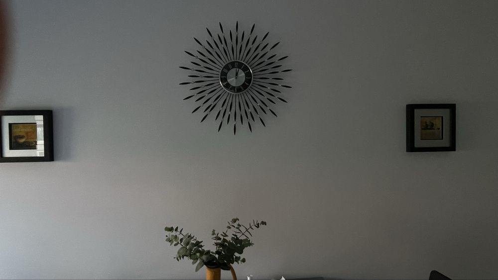 Relógio de parede a pilhas