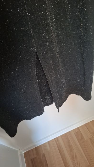 Sukienka brokatowa na andrzejki studniówkę długa z rozporkiem