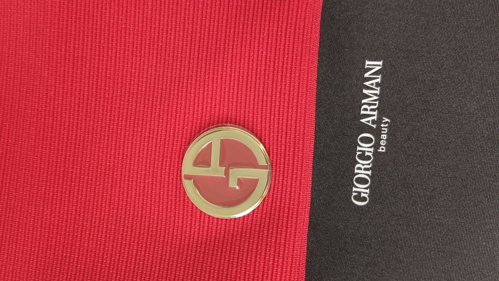 Kosmetyczka Giorgio Armani - czerwona