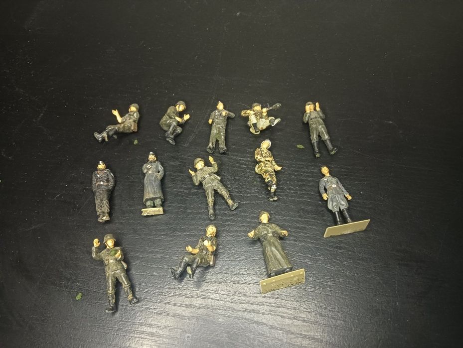 Stare żołnierzyki do makiety