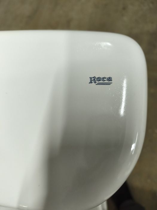 Sanita completa roca. está como nova, apenas é necessário fixar ao chão e ligar
