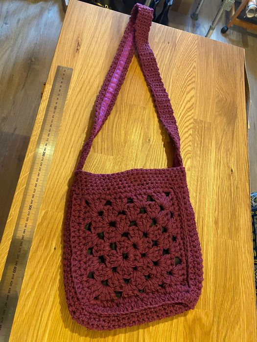 Bolsa feita à mão.