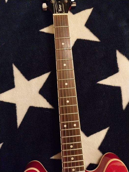 HB em formato Gibson ES 335