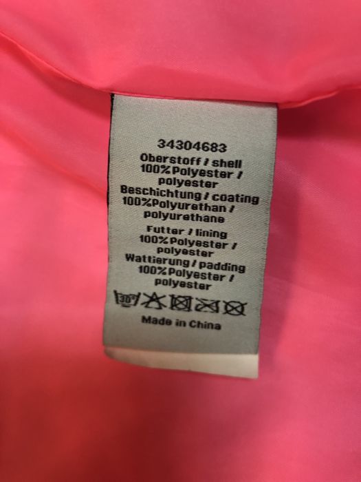 Śliczny płaszcz zimowy przeciwdeszczowy Schmuddelwedda